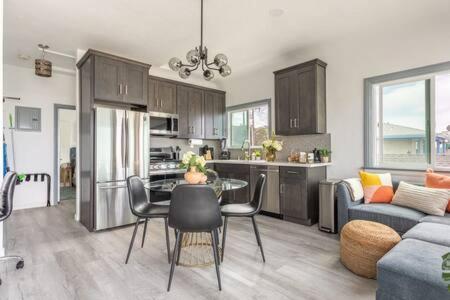Amazing Ocean View - Luxury Manhattan Beach 1 Bedroom - Parking Exterior photo